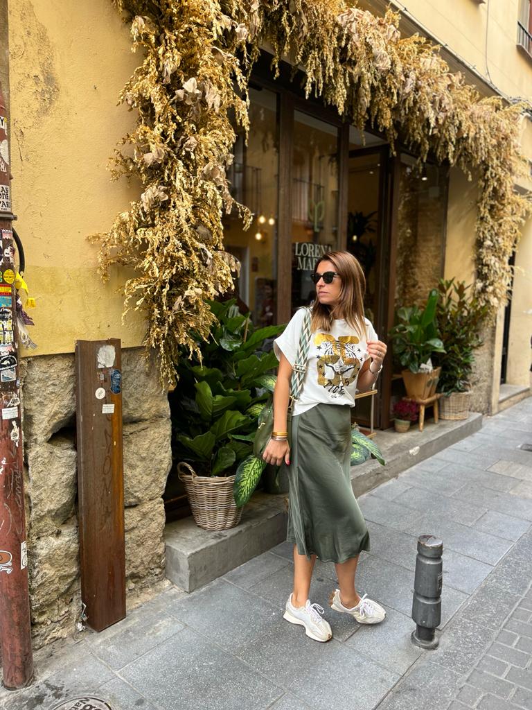 FALDA SATINADA KAKI SILVER STAR