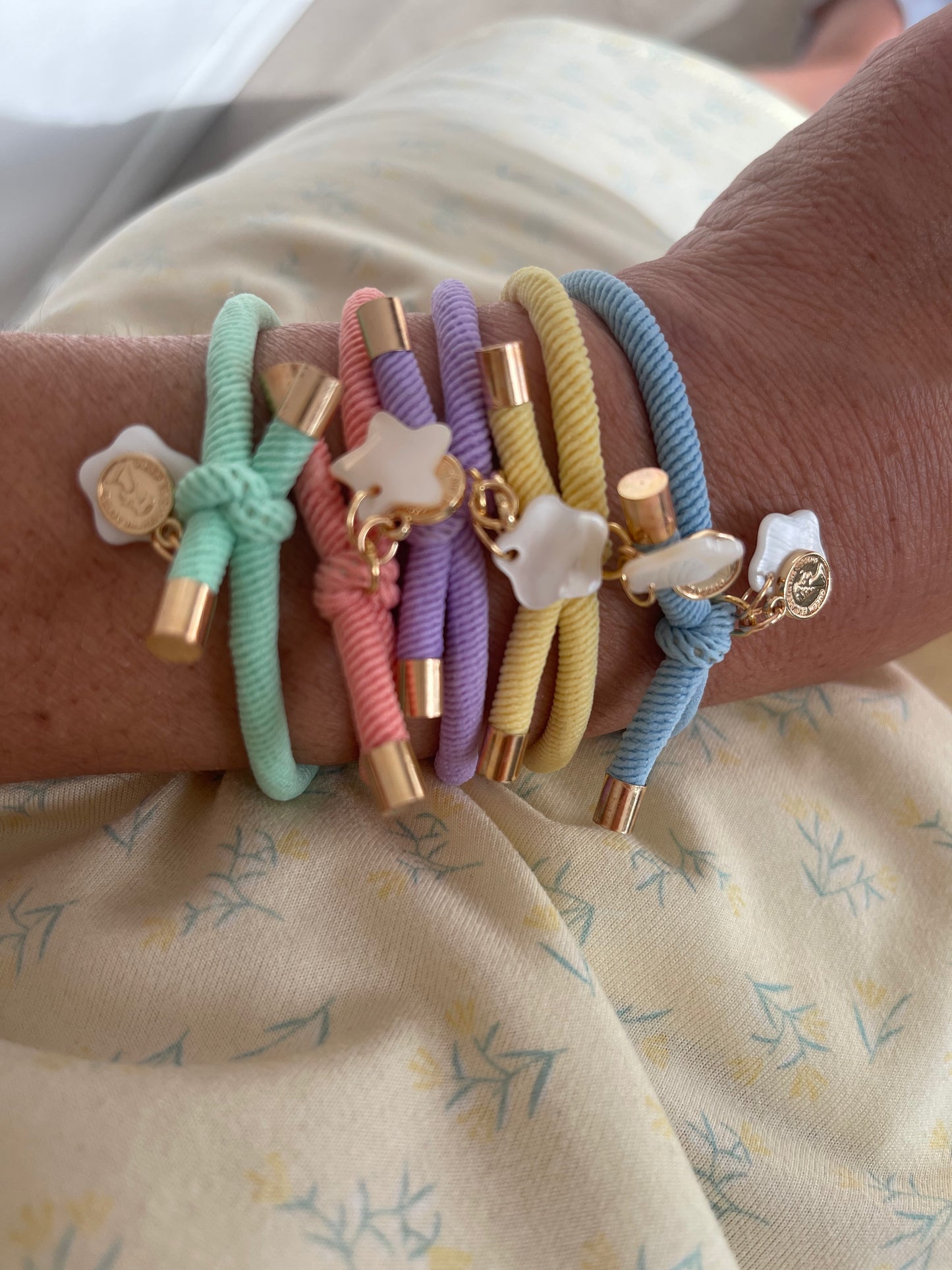 PULSERA NUDO PASTEL